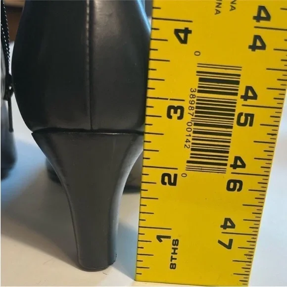 Agl Leather Pointed Toe Ankle Boots - Picture 9 of 9